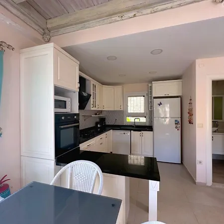 Evalacati - Palma-tamamen Müstakil Villa Çeşme