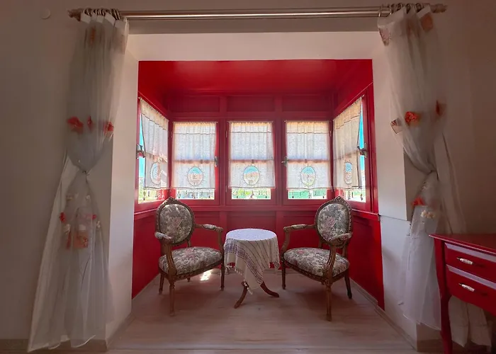 Evalacati-villa Palma-netflix Joy *