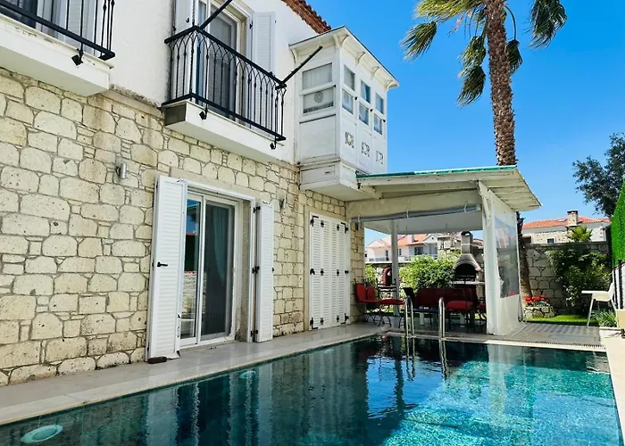 Evalacati-villa Palma-netflix Joy *