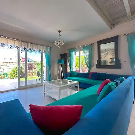 Palmiye Villa Çeşme