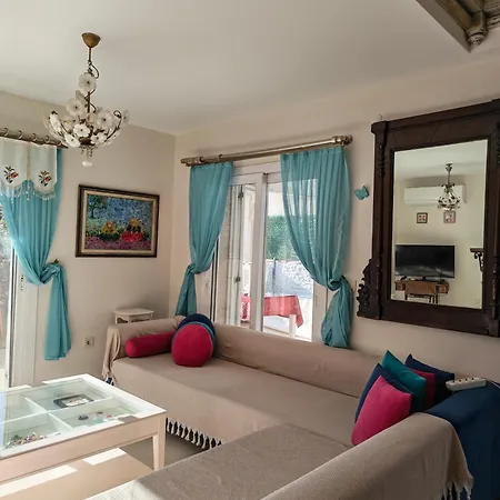 Evalacati-Villa Palma-Tatil Rüyası Villa Çeşme