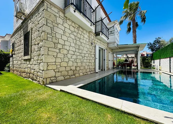 Villa Evalacati-villa Palma-soemineli- Kis Duezeninde