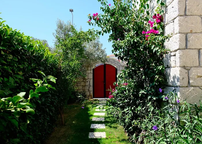 Evalacati-villa Palma-soemineli- Kis Duezeninde Villa *