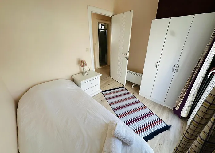 Evalacati-Villa Palma-Netflix Joy ヴィラ *